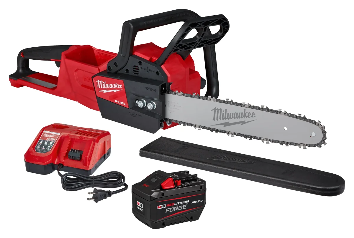 Milwaukee M18 16" Chainsaw Kit